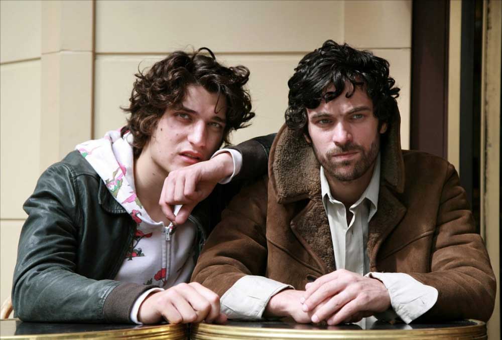 louis-garrel-dans-paris-duris